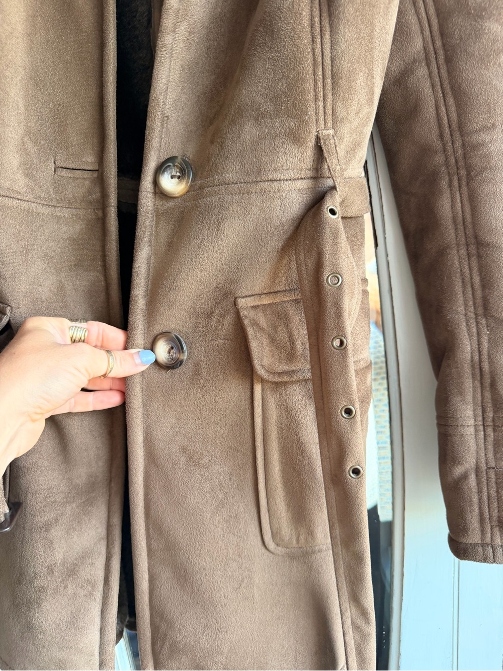 Forever New Tan Faux-Suede Trench Coat with Faux-Fur Collar - Picture 4 of 9